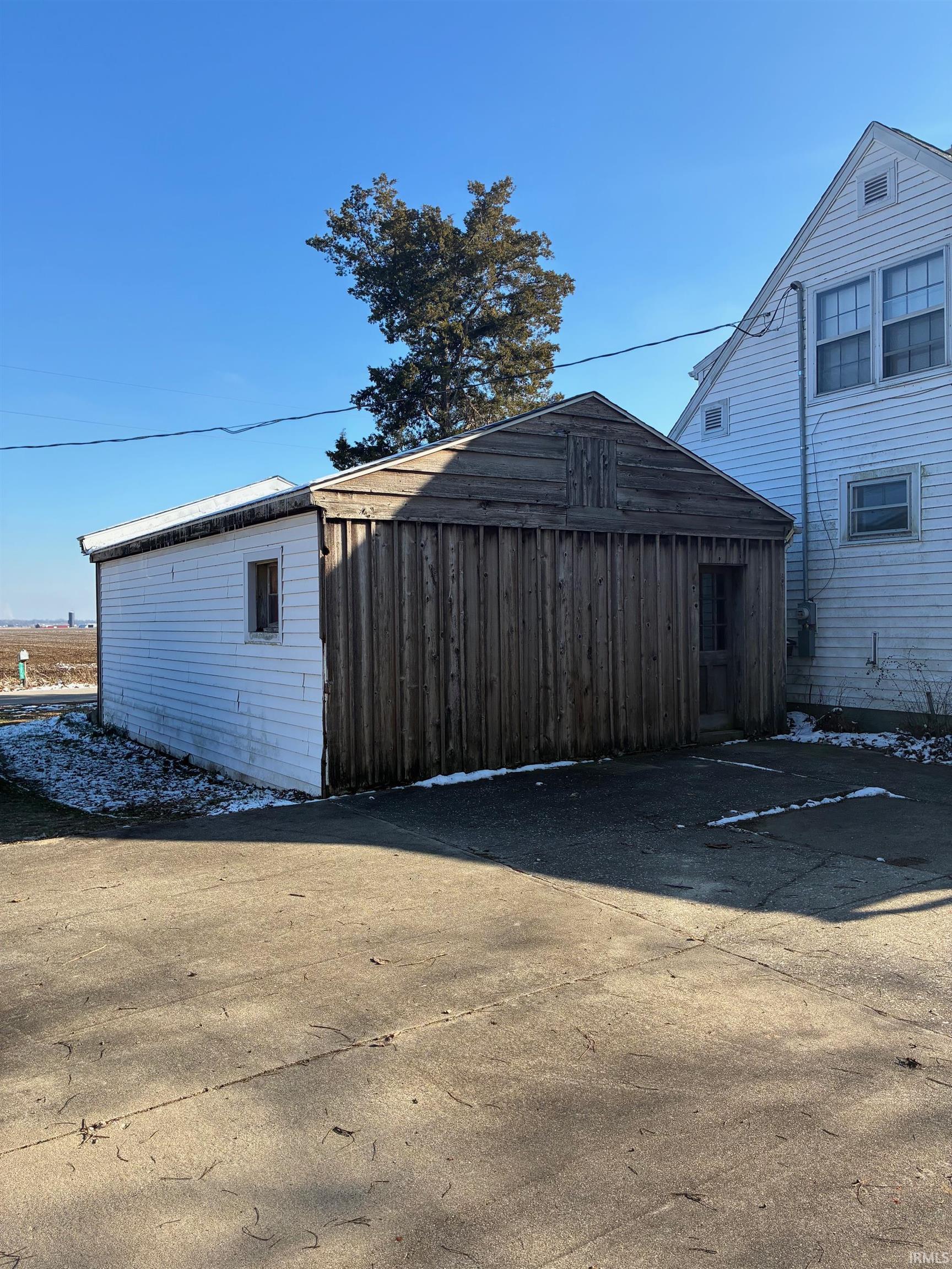 7059 Beal Road Vincennes, IN 47591 - Photo 15 of 27