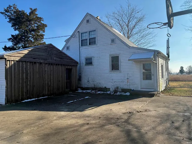 $175,500 | 7059 Beal Road, Vincennes, IN 47591