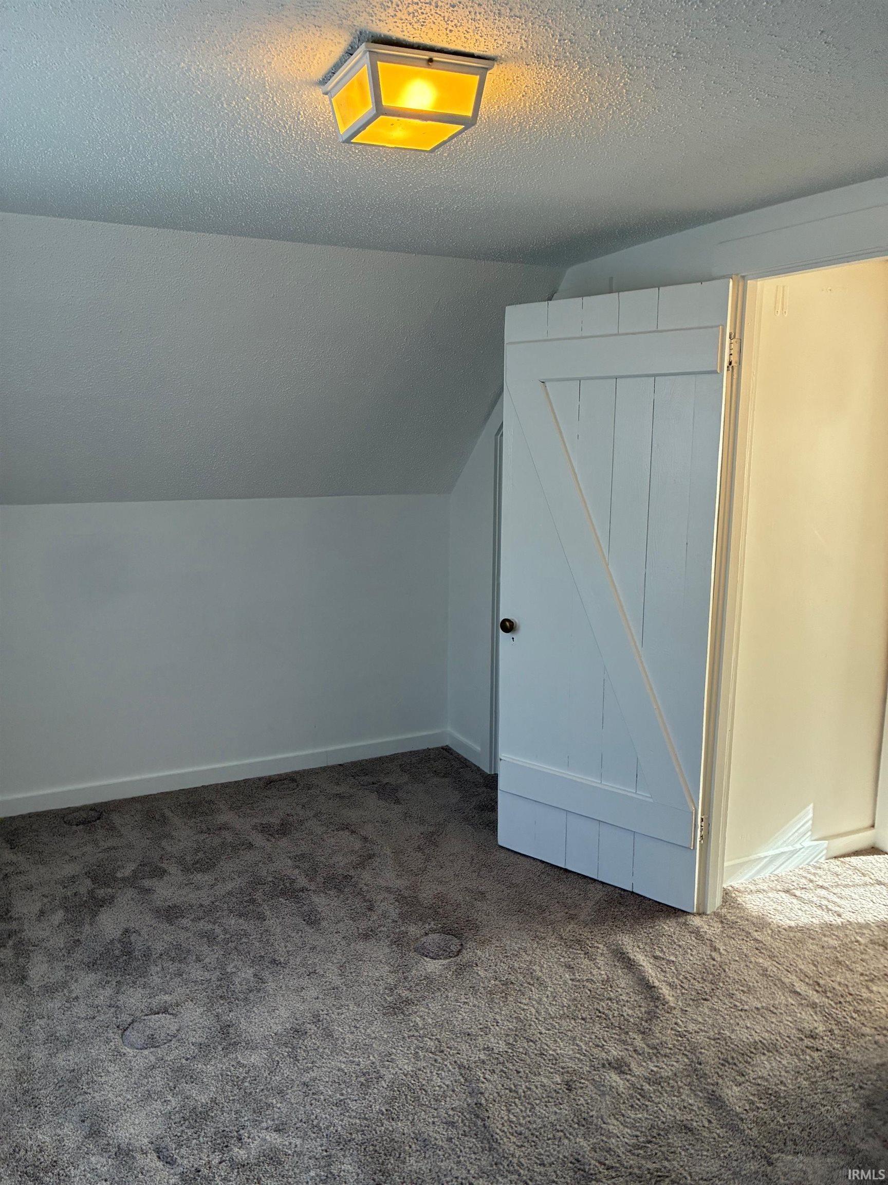 7059 Beal Road Vincennes, IN 47591 - Photo 3 of 27