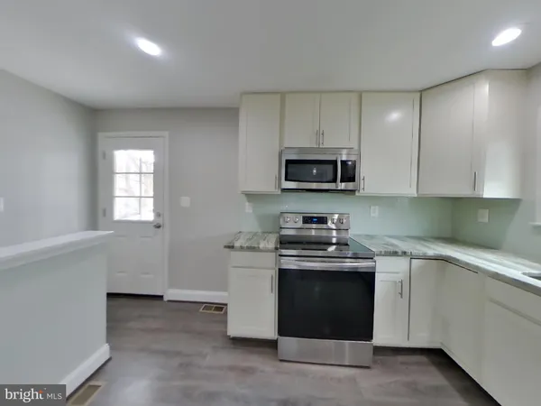 $3,089 | 106 Oakmere Road, Owings Mills, MD 21117