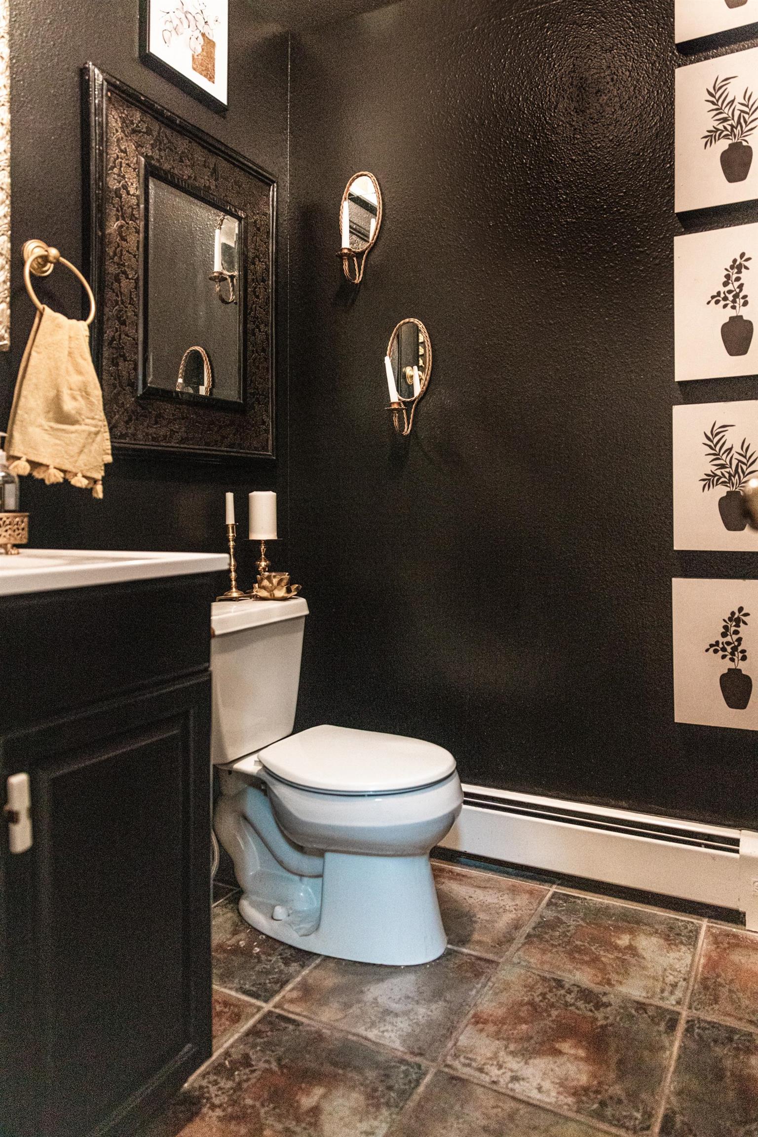 2619 H Road Grand Junction, CO 81506 - Photo 27 of 39 a bathroom with a toilet a sink and mirror