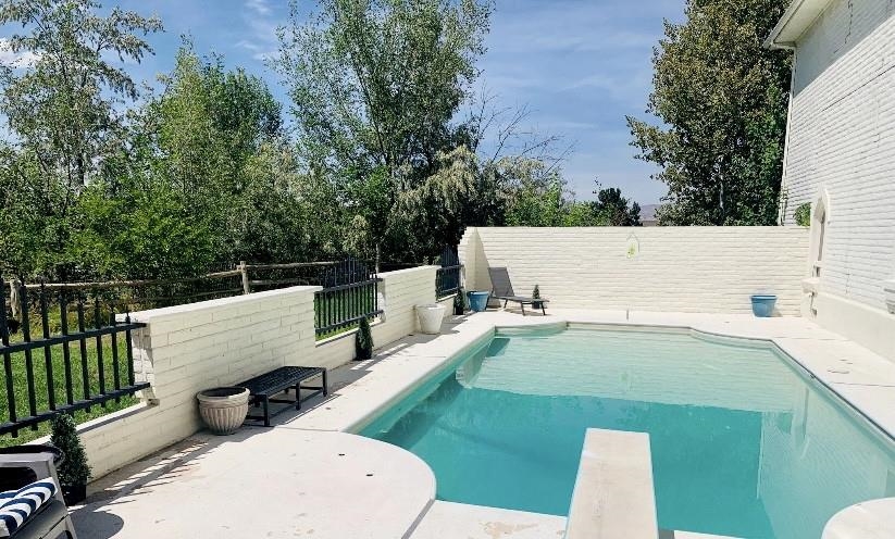 2619 H Road Grand Junction, CO 81506 - Photo 39 of 39 a view of a back yard from a balcony