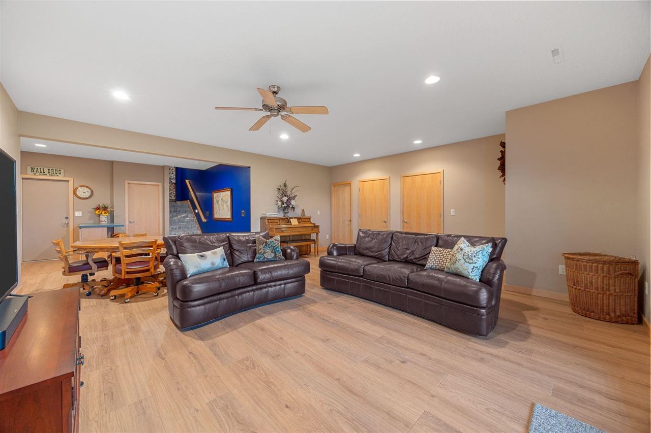 2155 Johnson-Washington Road Southwest Kalona, IA 52247 - Photo 27 of 60 Gallery Image 27