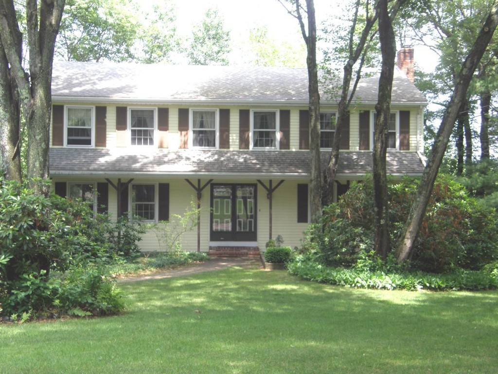 8 Flintlock Lane Canton, MA 02021 - Photo 1 of 11 Gallery Image 1