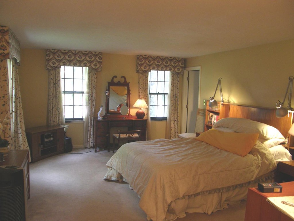 8 Flintlock Lane Canton, MA 02021 - Photo 8 of 11 Gallery Image 8