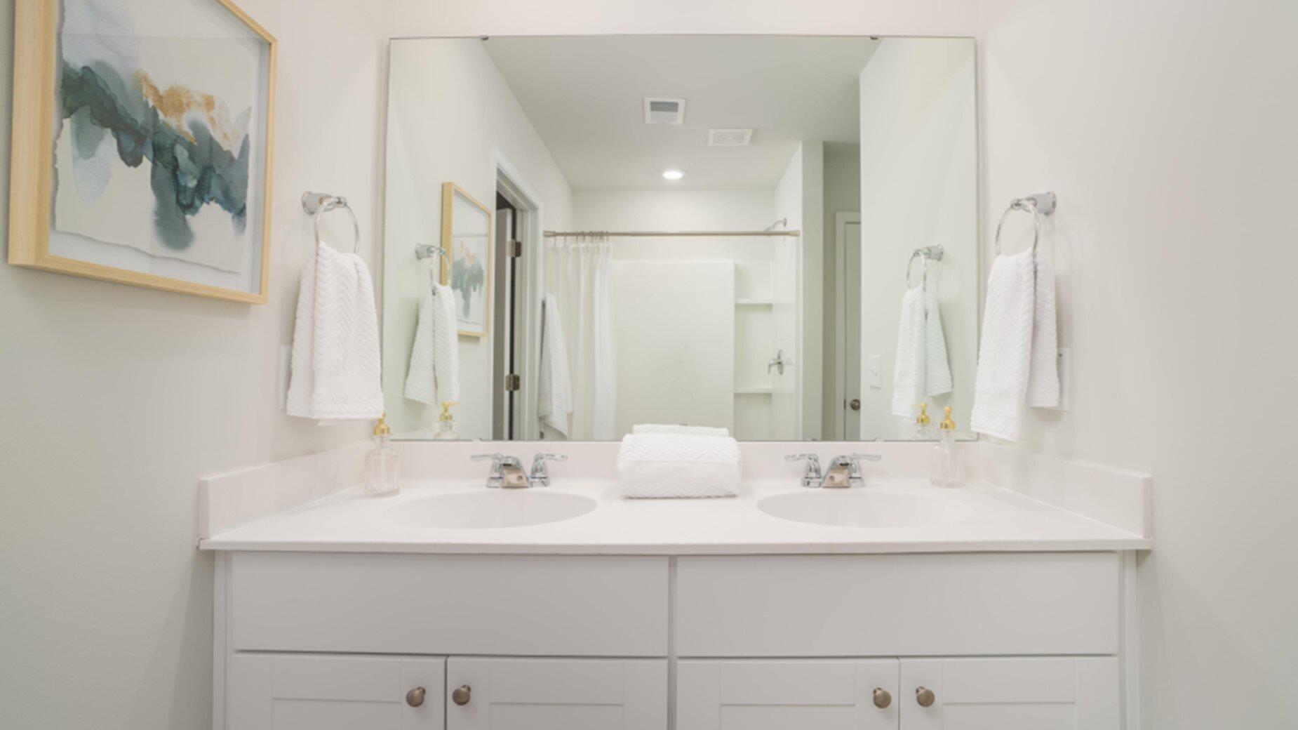 369 Pine Crest View Drive Summerville, SC 29486 - Photo 15 of 17 Owners Bath