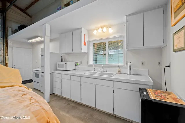 $1,545,000 | 2094 East Driftwood Heights Drive, Harrison, ID 83833