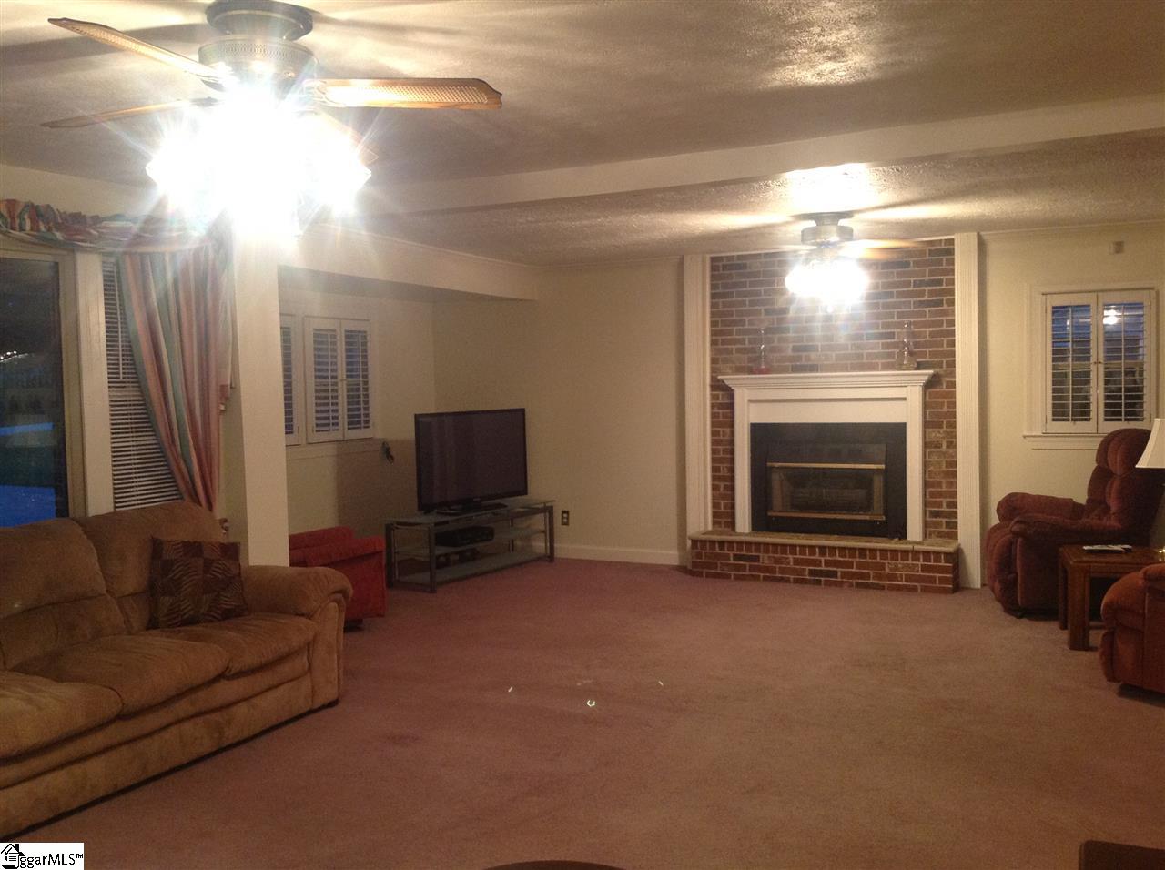 401 Garrett Street Fountain Inn, SC 29644 - Photo 11 of 23 Gallery Image 11