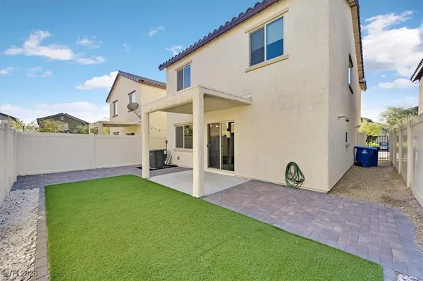 $1,900 | 2212 Langmore Street, Las Vegas, NV 89115