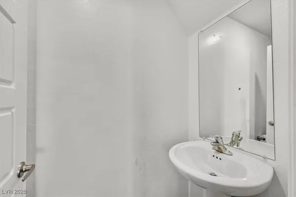 $1,900 | 2212 Langmore Street, Las Vegas, NV 89115