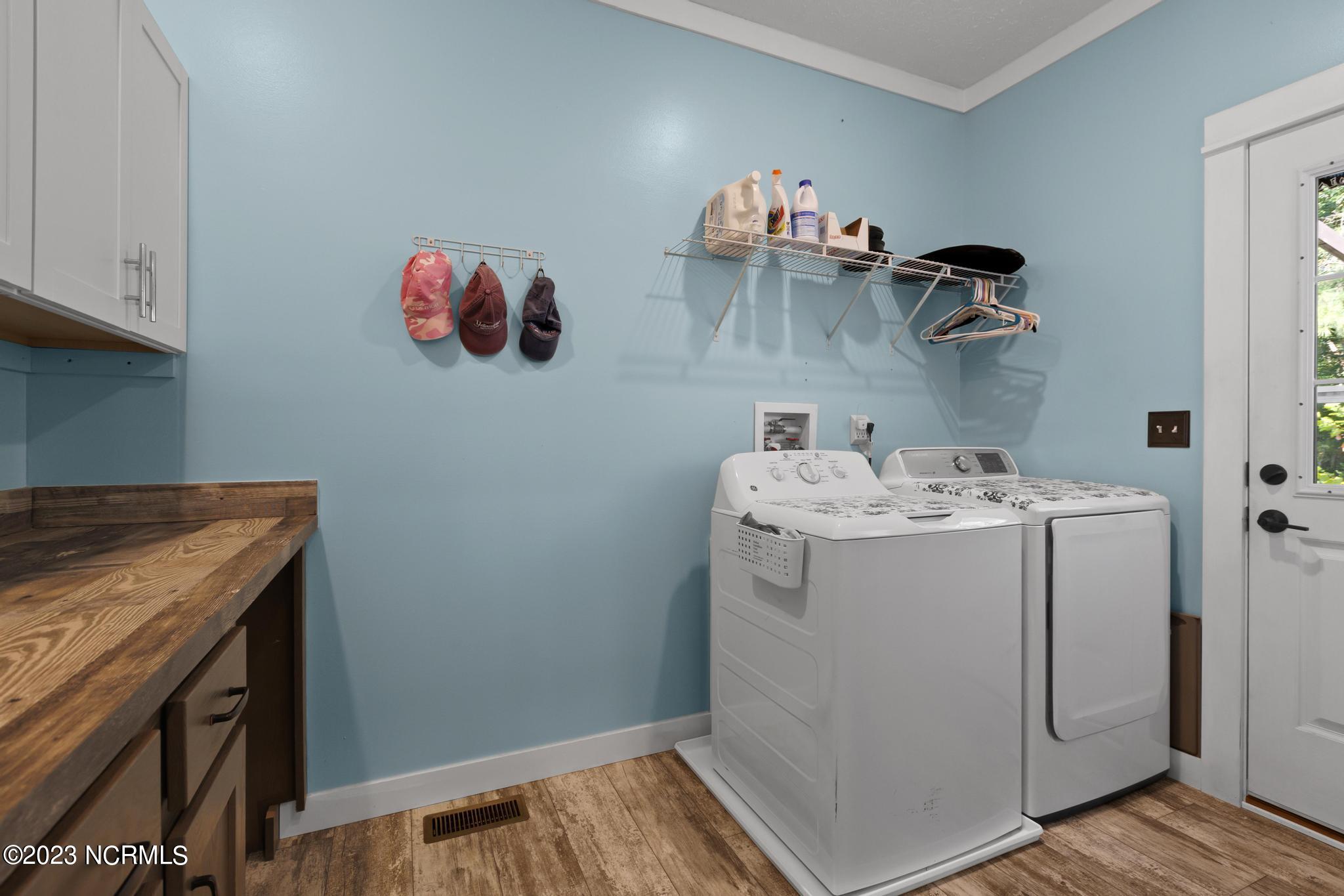 107 A Colbert Lane Hampstead, NC 28443 - Photo 27 of 32 Laundry Room