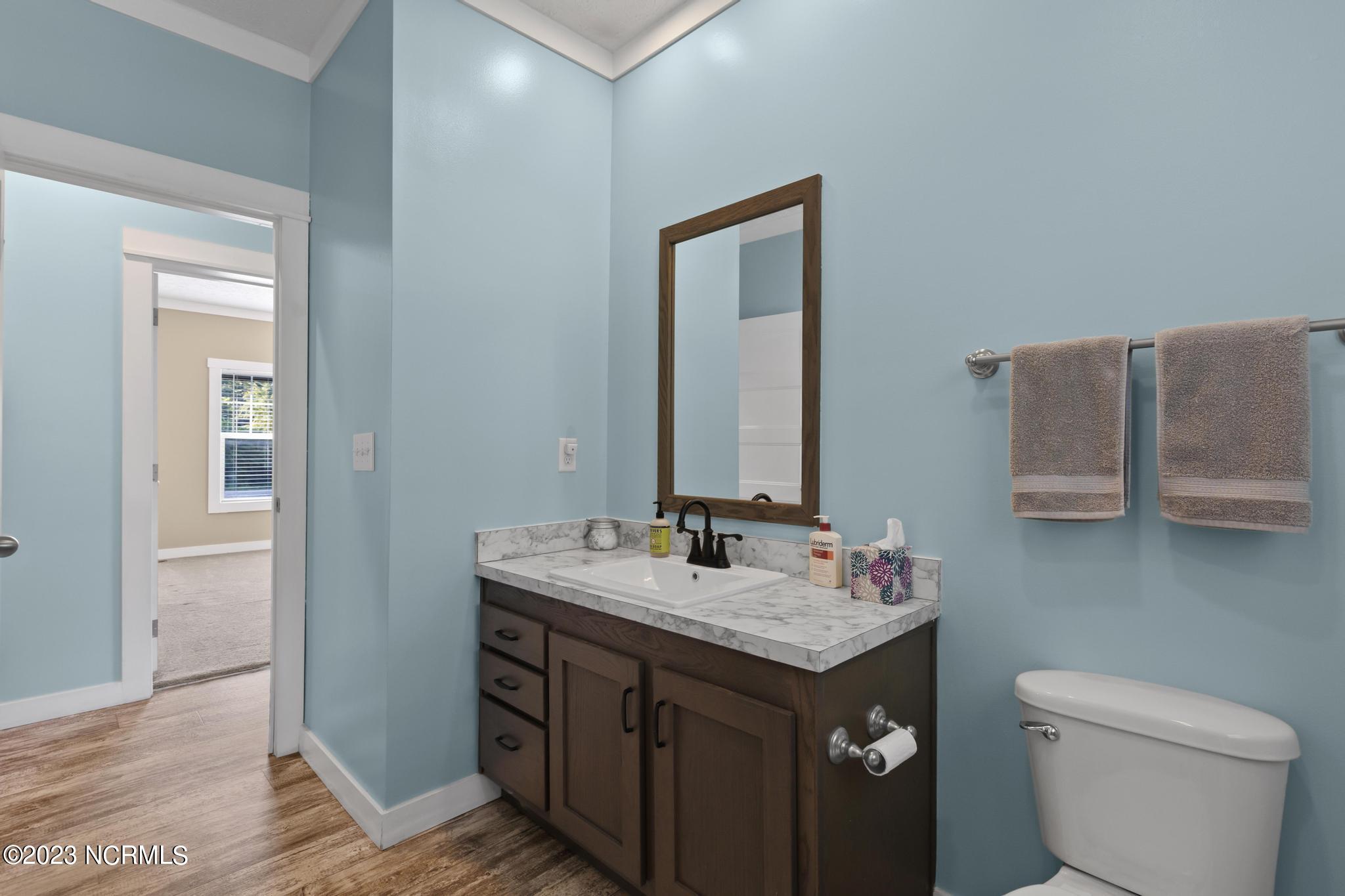 107 A Colbert Lane Hampstead, NC 28443 - Photo 7 of 32 Spacious Full Bathroom