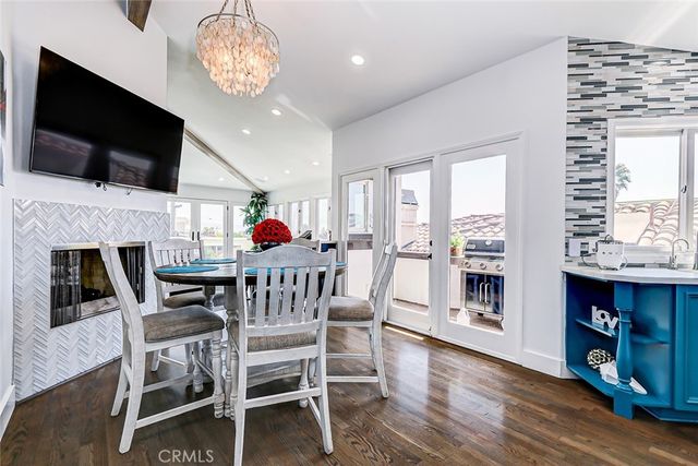 $6,000,000 | 719 11th Street, Manhattan Beach, CA 90266