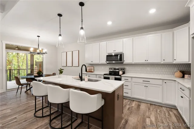 $544,900 | 810 Katie Lane, New Albany, IN 47150