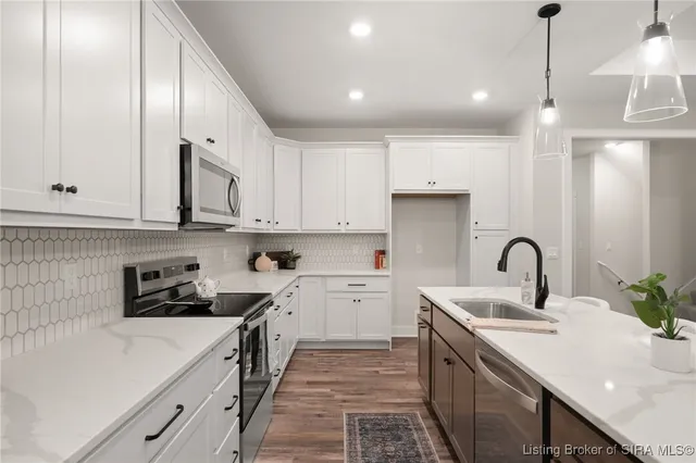 $544,900 | 810 Katie Lane, New Albany, IN 47150