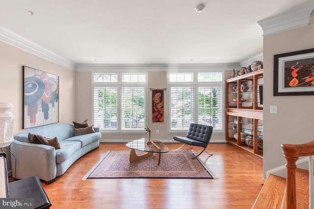 $760,000 | 818 West Glebe Road, Alexandria, VA 22305