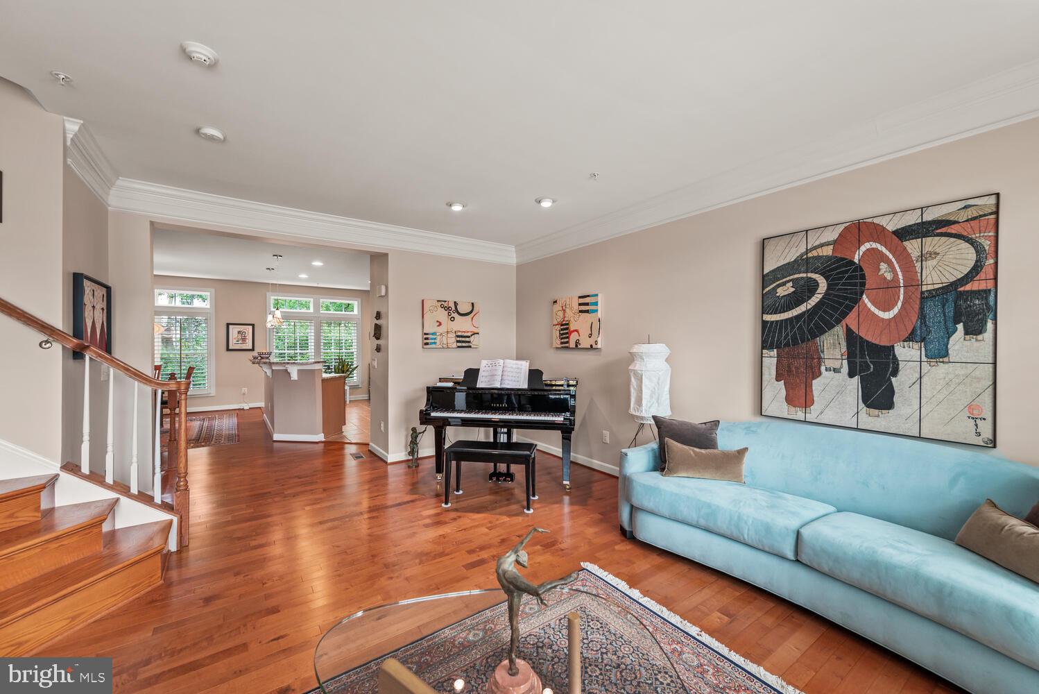818 West Glebe Road Alexandria, VA 22305 - Photo 2 of 36 Main level with open floorplan