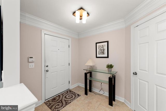 $760,000 | 818 West Glebe Road, Alexandria, VA 22305