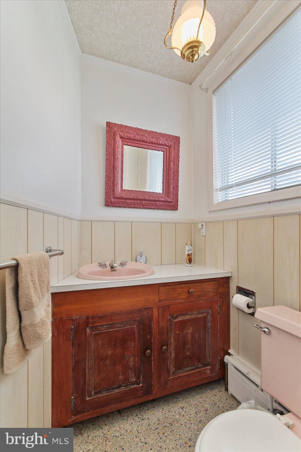 121 Maple Street Manchester, PA 17345 - Photo 12 of 21 Gallery Image 12