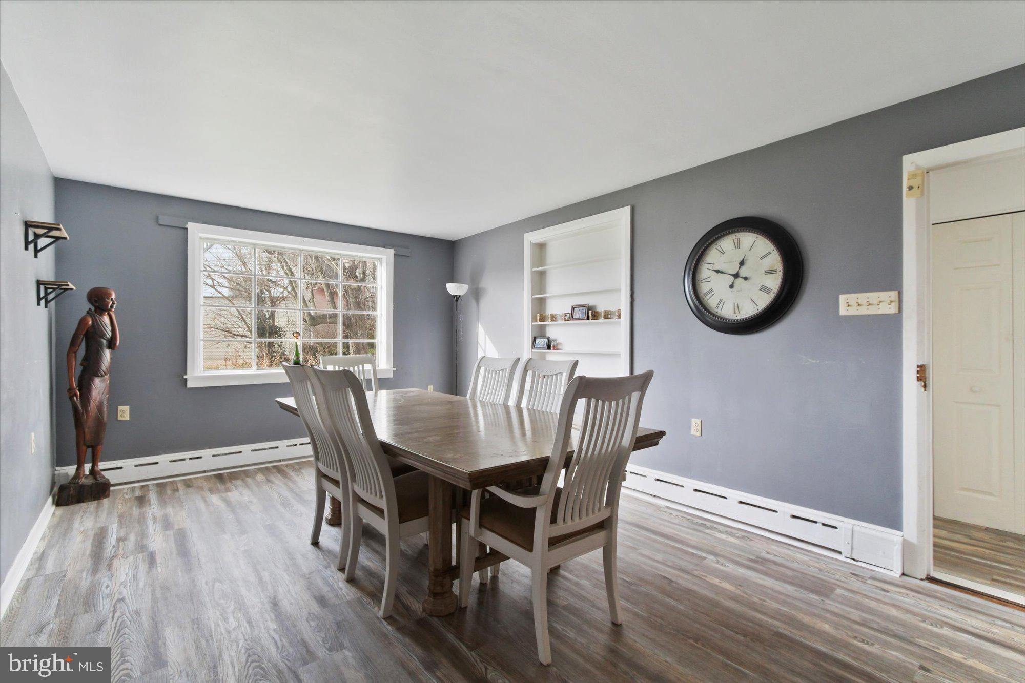 121 Maple Street Manchester, PA 17345 - Photo 8 of 21 Gallery Image 8