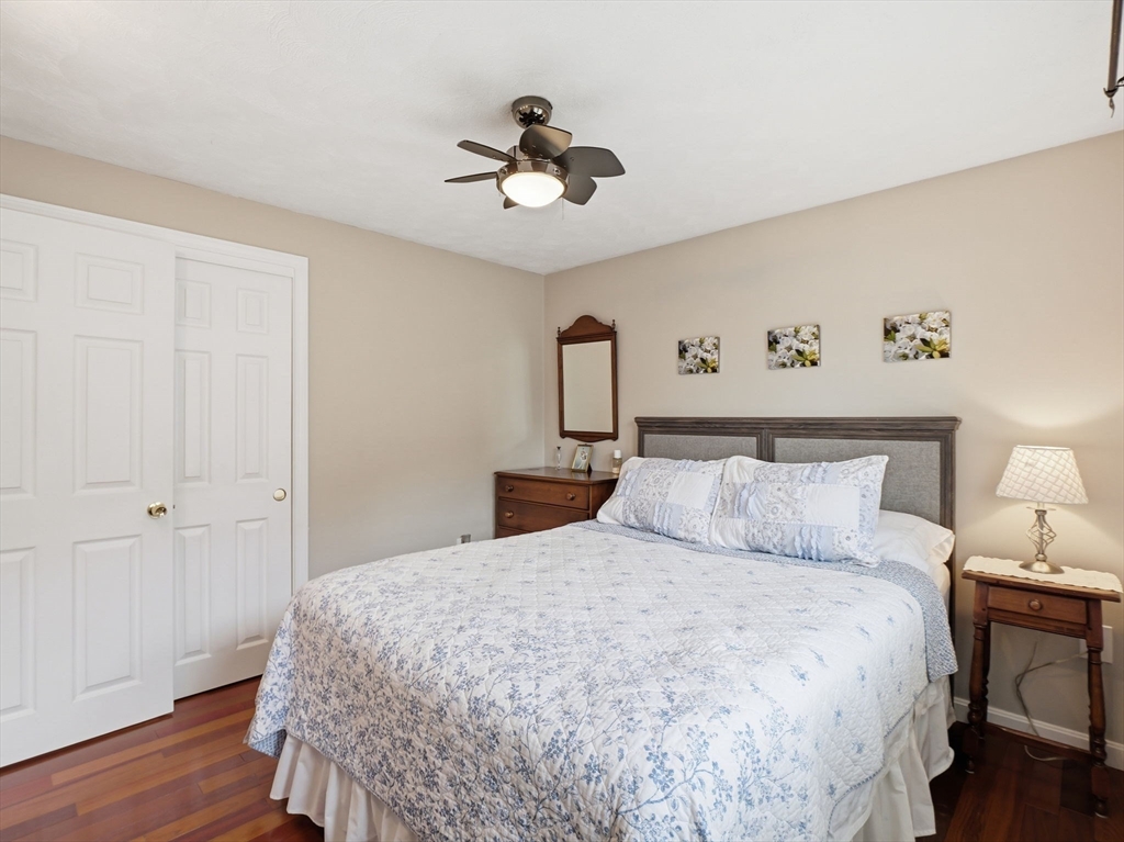 48 Oak Knoll Road Lowell, MA 01852 - Photo 17 of 41