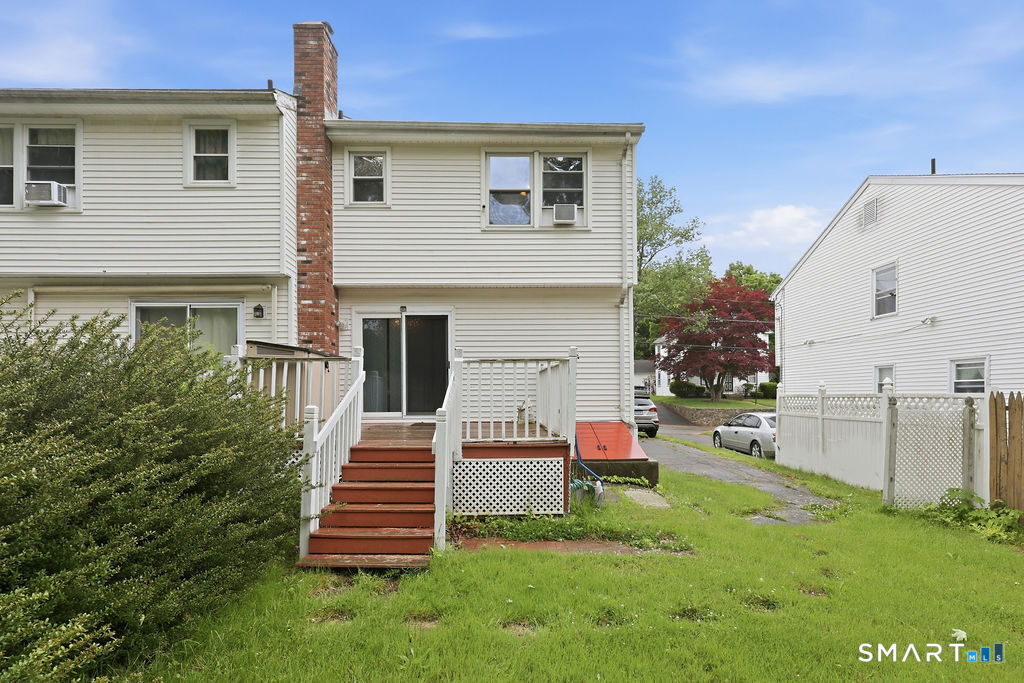 153 Maple Street Manchester, CT 06040 - Photo 25 of 31