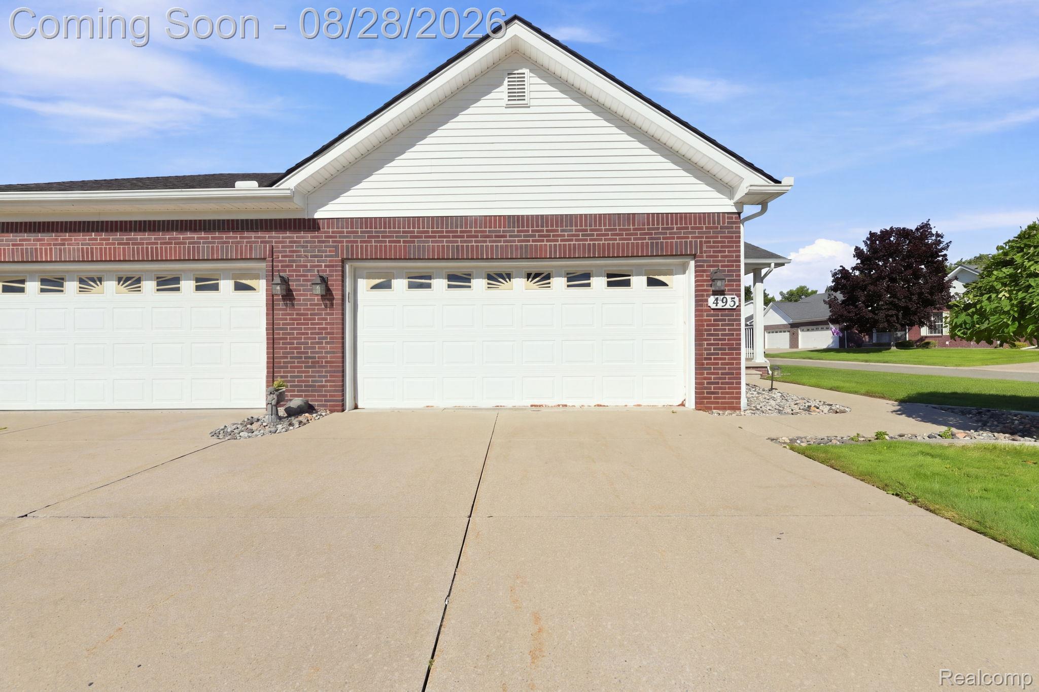 493 Harvard Drive Romeo, MI 48065 - Photo 5 of 36 24-web-or-mls-493-harvard-dr.jpg