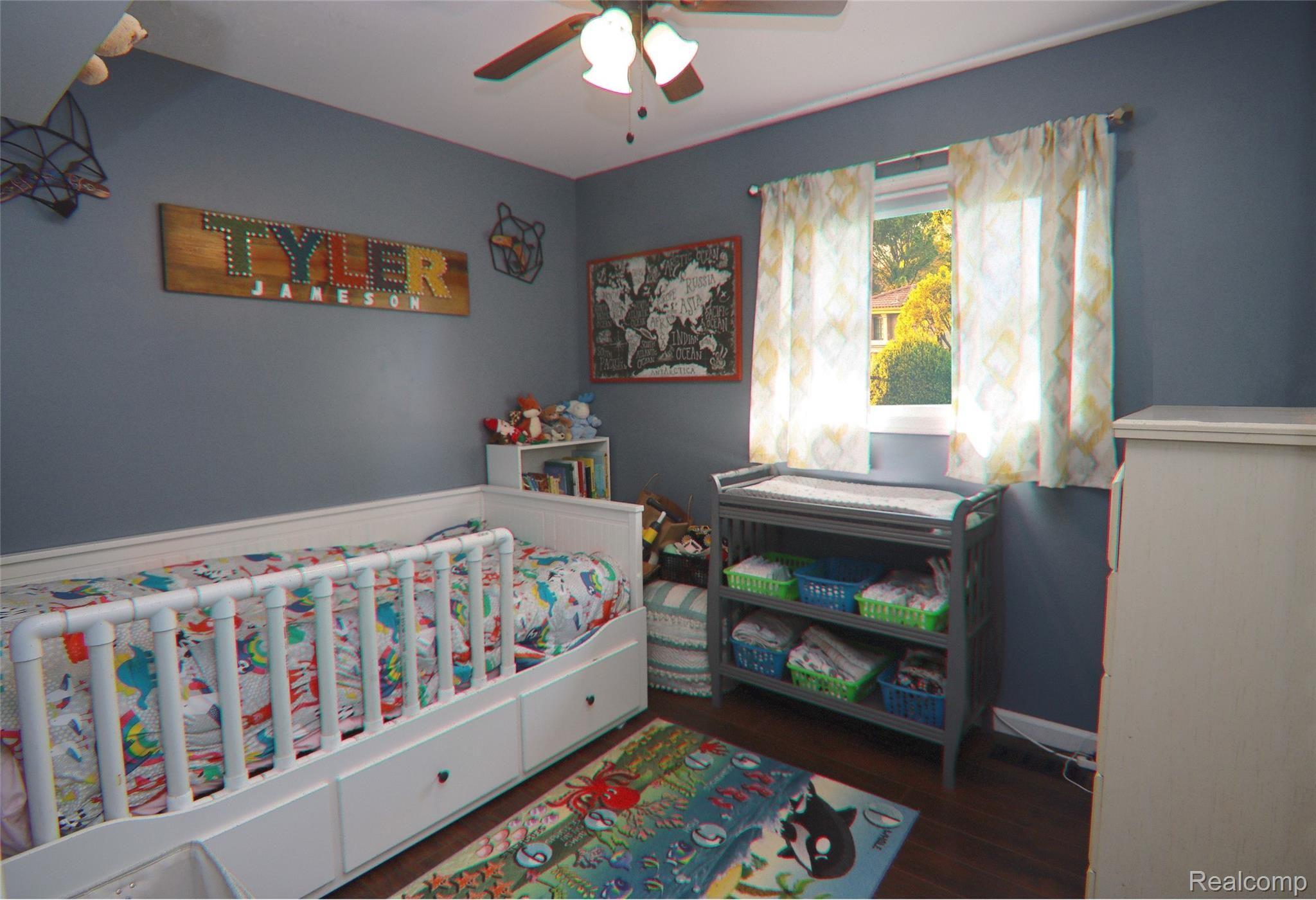 3342 East Rolston Road Fenton, MI 48430 - Photo 5 of 10 Bedroom-1.jpg