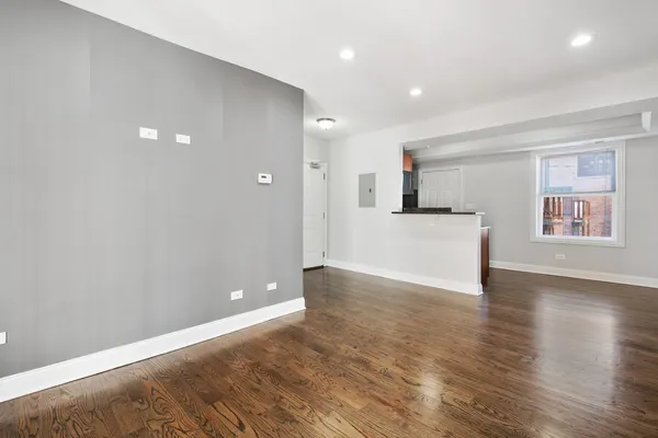 $2,123 | 7724 North Ashland Avenue, Unit F2, Chicago, IL 60626