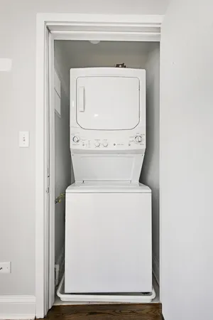 $2,123 | 7724 North Ashland Avenue, Unit F2, Chicago, IL 60626