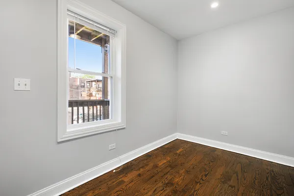 $2,123 | 7724 North Ashland Avenue, Unit F2, Chicago, IL 60626