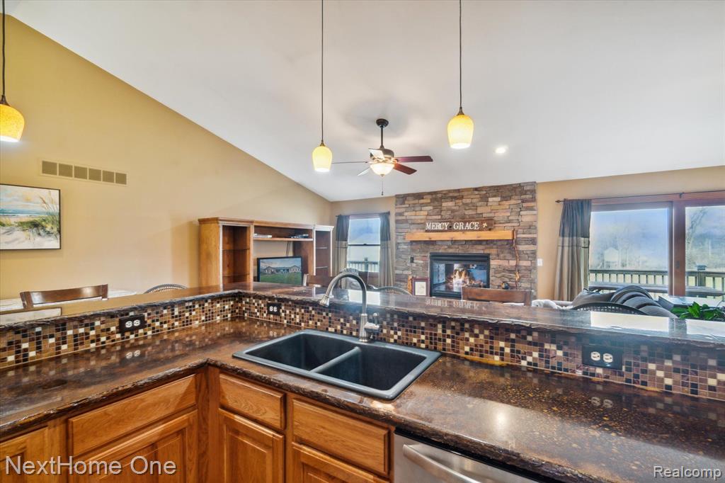 7463 Faussett Road Fenton, MI 48430 - Photo 8 of 53