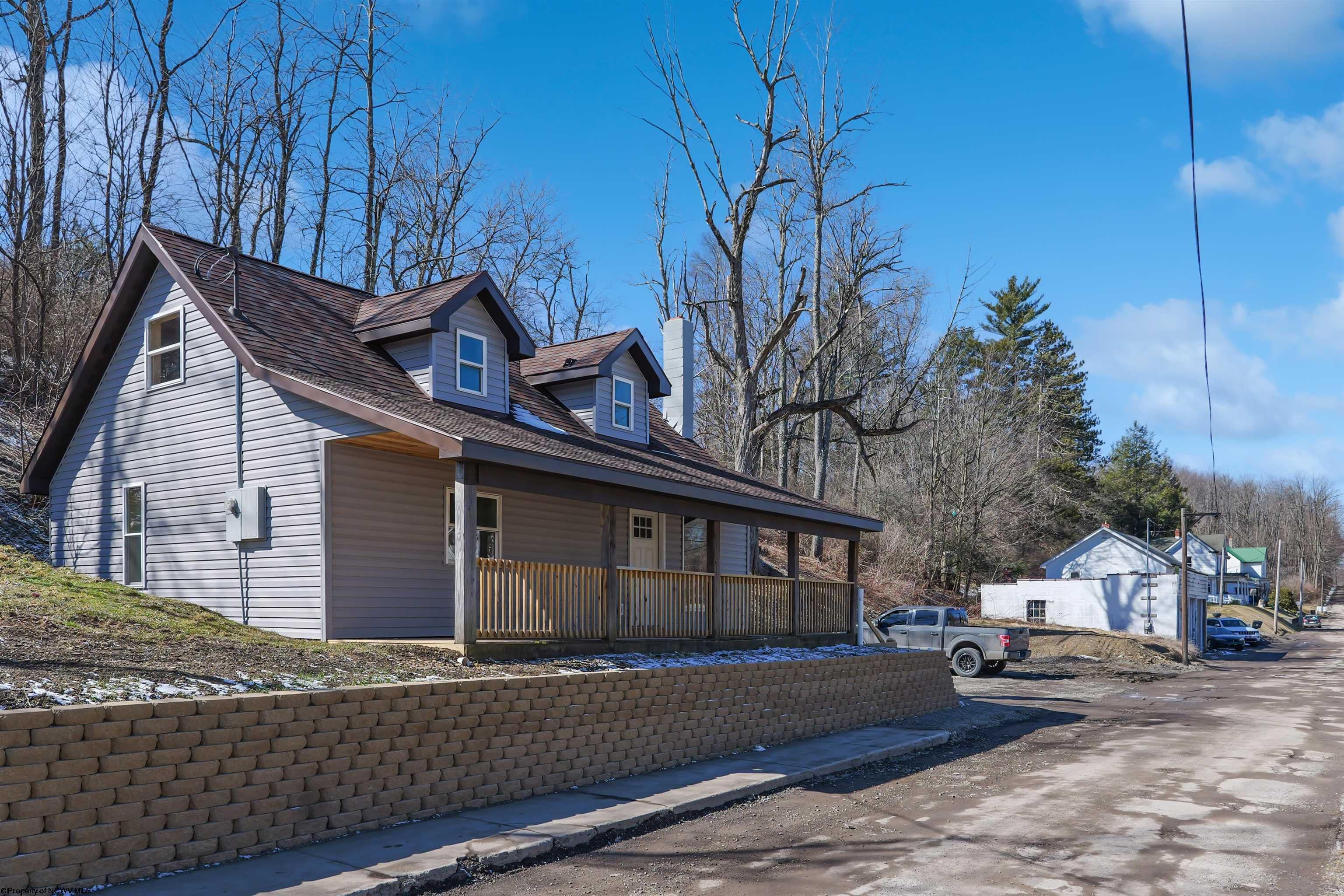113 West Ringer Avenue Terra Alta, WV 26764 - Photo 3 of 30 Gallery Image 3