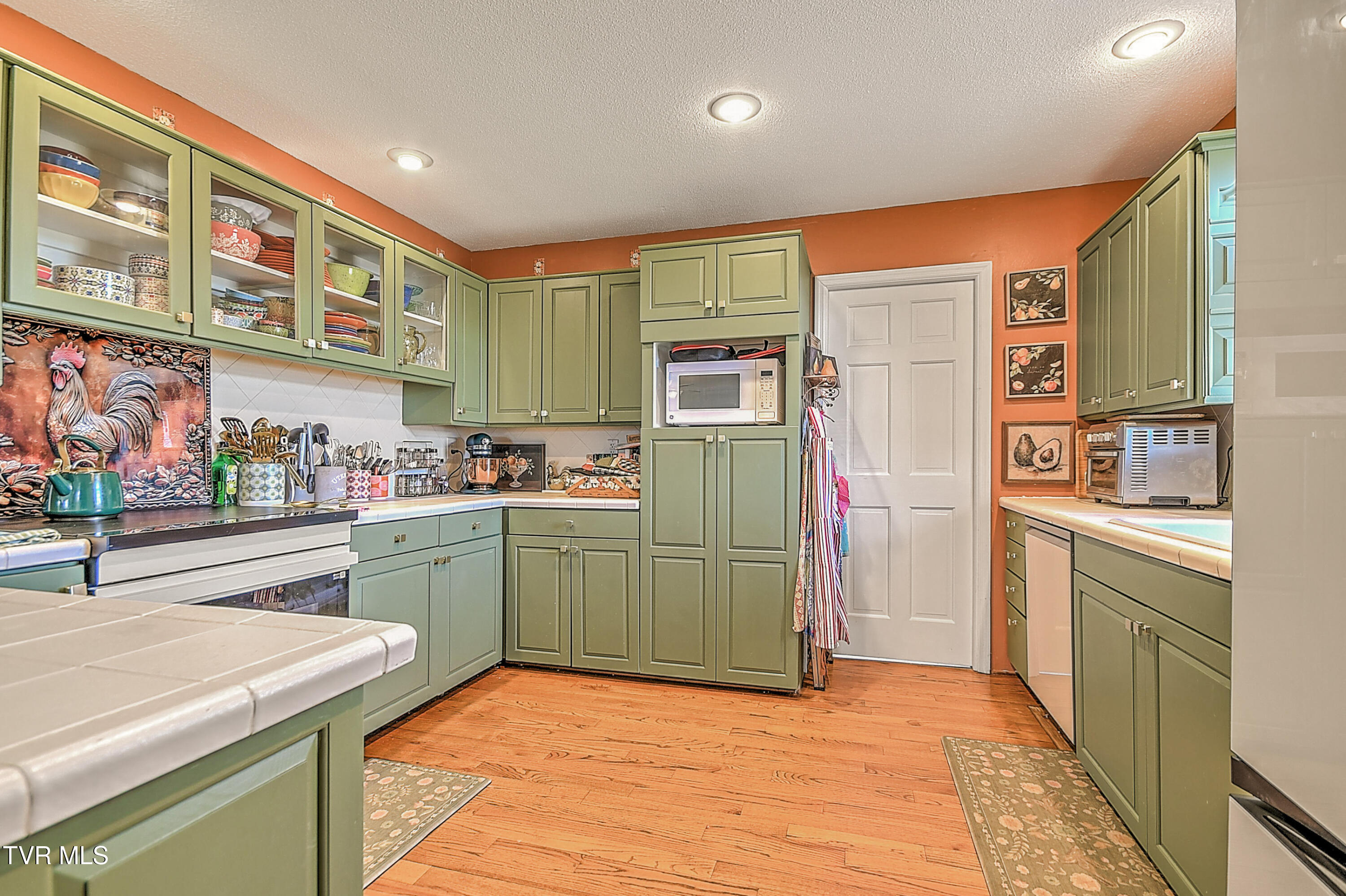 70 Par Lane Greeneville, TN 37743 - Photo 9 of 54 9