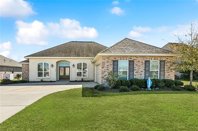 205 Cove Pointe Drive Luling, LA 70070 - Photo 2 of 22