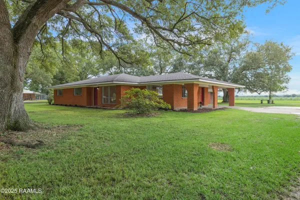 $199,000 | 17639 Pelican Road, Erath, LA 70533