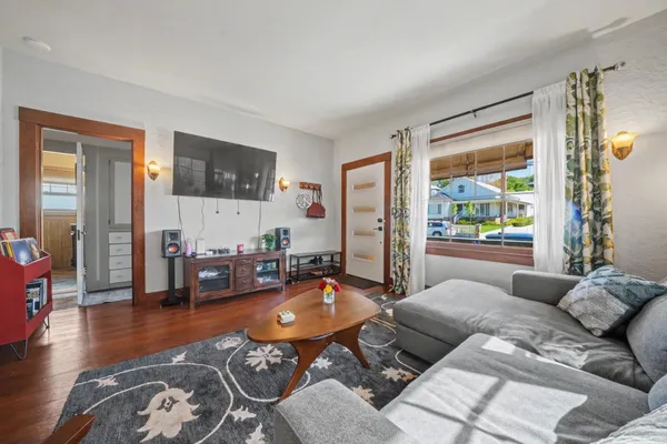 $650,000 | 85 Broad Street, Sutter Creek, CA 95685