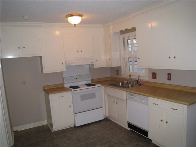 501 Edwards Road, Unit 36 Greenville, SC 29615 - Photo 4 of 7 Gallery Image 4