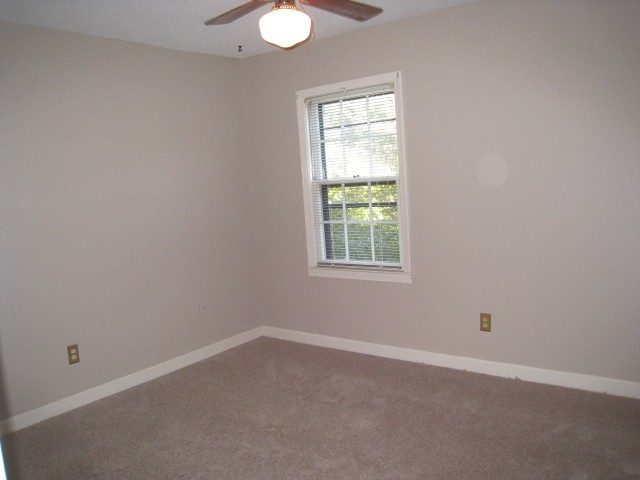 501 Edwards Road, Unit 36 Greenville, SC 29615 - Photo 5 of 7 Gallery Image 5