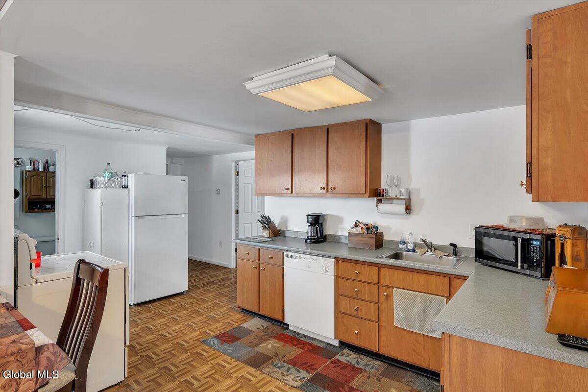 120 Weatherwax Road Poestenkill, NY 12140 - Photo 4 of 51 04-P1713837