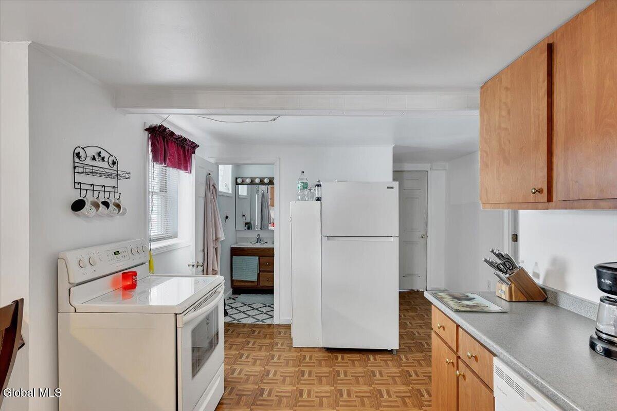 120 Weatherwax Road Poestenkill, NY 12140 - Photo 6 of 51 06-P1713849