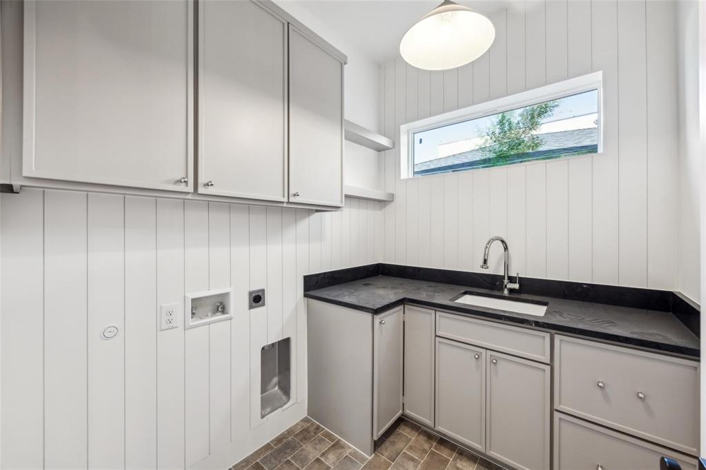 4415 Merrell Road Dallas, TX 75229 - Photo 12 of 33