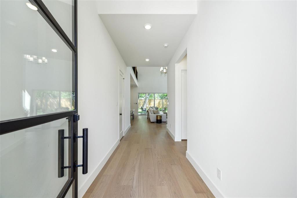 4415 Merrell Road Dallas, TX 75229 - Photo 3 of 33