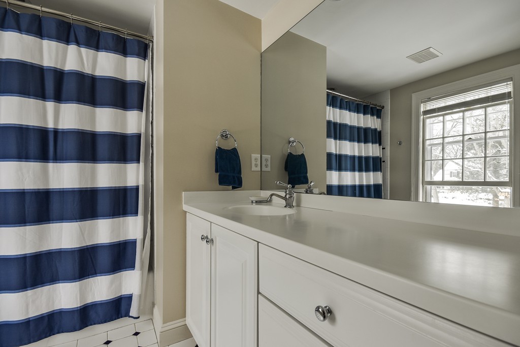 86 Arnold Road Wellesley, MA 02481 - Photo 25 of 29