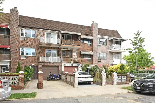 $1,500,000 | 51-06 Hillyer Street | Elmhurst
