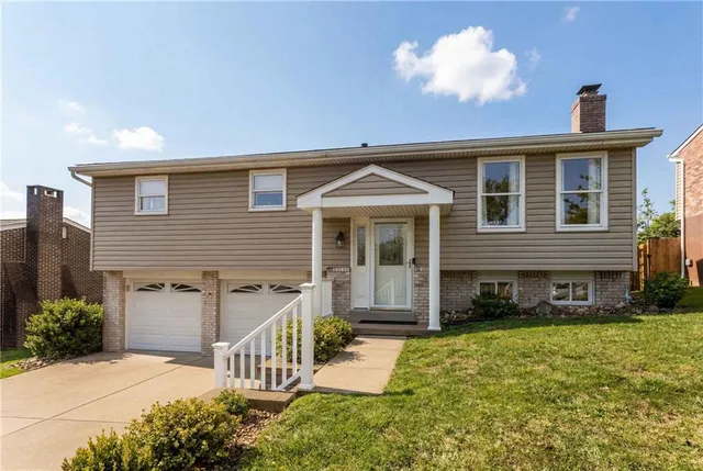 $269,500 | 3040 Greenridge Drive, Verona, PA 15147