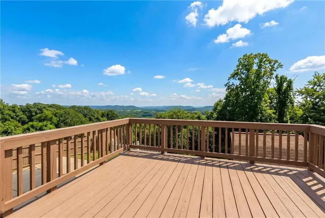 $269,500 | 3040 Greenridge Drive, Verona, PA 15147