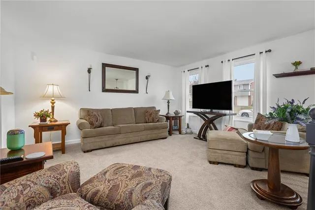 $269,500 | 3040 Greenridge Drive, Verona, PA 15147