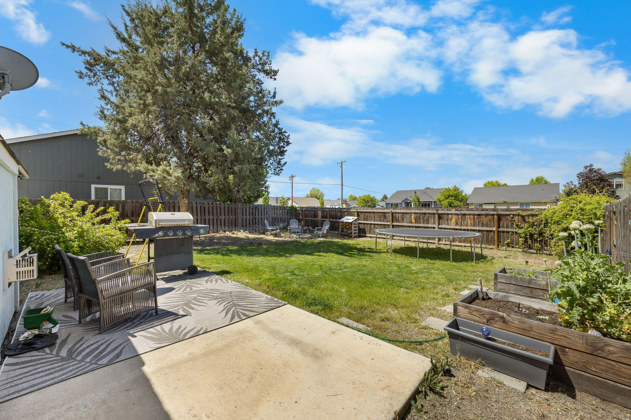 1468 Southwest 27th Street Redmond, OR 97756 - Photo 18 of 26 Backyard