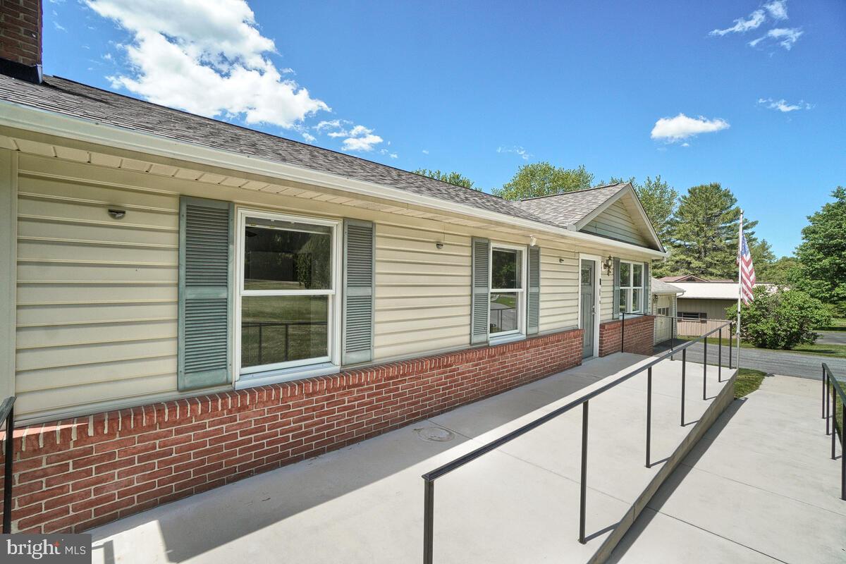 3927 Forrest School Road Smithsburg, MD 21783 - Photo 4 of 45